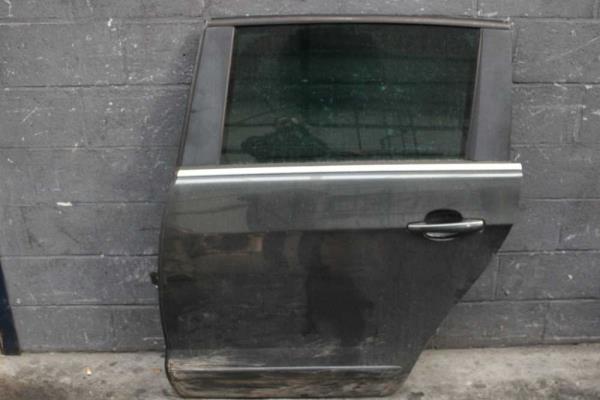 PORTE ARRIERE GAUCHE PEUGEOT 5008 9/2009-2017 - Vue 3